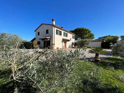 Villa di 420 mq in vendita Via di Colecchio, 15, Quarrata, Toscana
