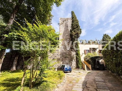 Villa di 472 mq in vendita Piazza Marco Emilio Scauro, Minturno, Lazio