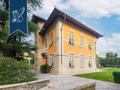 Villa di 650 mq in vendita Pistoia, Italia
