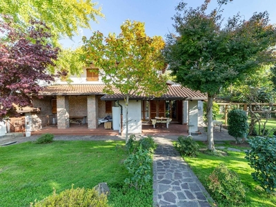 Villa di 653 mq in vendita Gaggiano, Italia