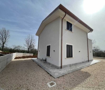 Villa in Affitto ad Vico Nel Lazio - 700 Euro