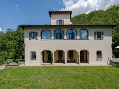Villa in vendita a Reggello Firenze Viesca
