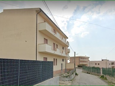 Villa in Vendita a Reggio Calabria, zona Bocale, 149'000€, 650 m²