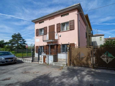 Villa in Vendita ad Fidenza - 175000 Euro