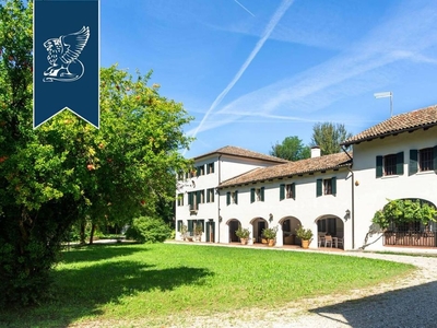 Villa in vendita Carbonera, Italia