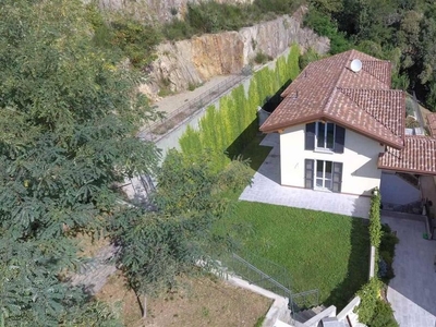 Villa in vendita Località Acquaseria, San Siro, Como, Lombardia