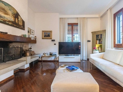 Villa in vendita Monte San Pietro, Italia