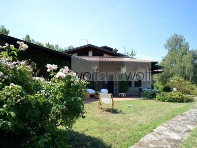 Villa in vendita Strada delle Rose, Gazzola, Emilia-Romagna