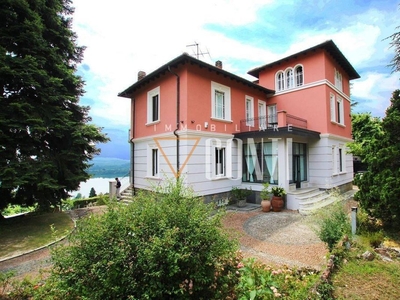 Villa in vendita Via al sasso, 7, Gavirate, Lombardia