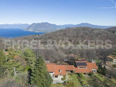 Villa in vendita Via del Borgna, Gignese, Piemonte