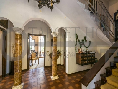 Villa in vendita Via Interlegno, Como, Lombardia