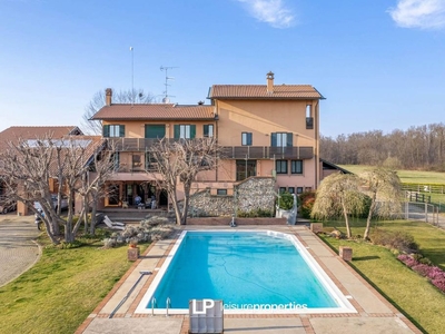 Villa in vendita via Piana, Suno, Novara, Piemonte