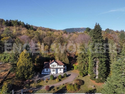 Villa in vendita Via Sasso Papale, Gignese, Piemonte