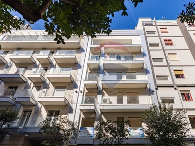Appartamento di 3 vani /75 mq a Bari - Murat (zona Murat)