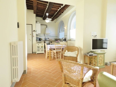 Appartamento in vendita a Cortona Arezzo Cortona Centro