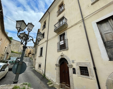 Casa singola in vendita a Arpino Frosinone