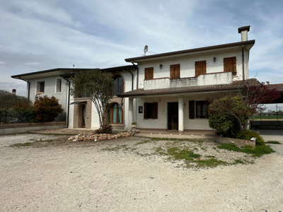 villa in vendita a Villa Bartolomea