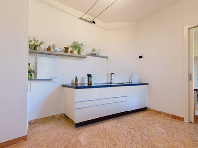 Appartamento in vendita 3 Stanze da letto a Desenzano Del Garda
