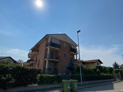 Appartamento in Vendita a Alessandria, zona Cabanette, 137'000€, 150 m²