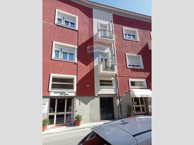 Appartamento in Vendita a Benevento, zona Centro, 135'000€, 125 m²
