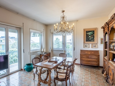 Appartamento in Vendita a Genova, zona Quarto, 550'000€, 175 m²