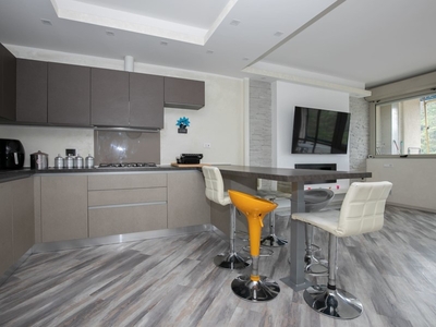 Appartamento in Vendita a Genova, zona Sant'Eusebio, 189'000€, 105 m², arredato