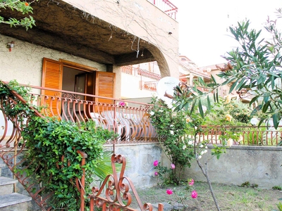 Appartamento in vendita a Letojanni Messina