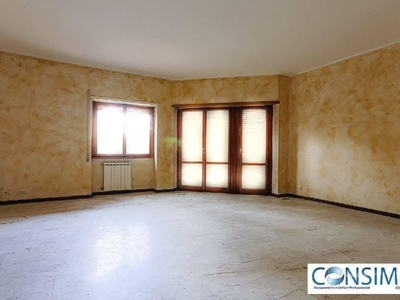 Appartamento in Vendita a Roma, 415'000€, 147 m²