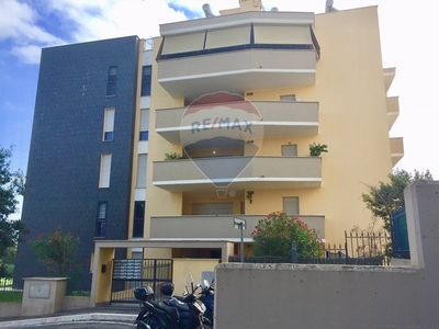 Appartamento in Vendita a Roma, zona Torrevecchia, 335'000€, 110 m²