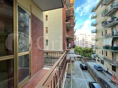 Appartamento in Vendita a Salerno, 400'000€, 120 m²