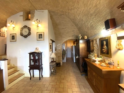 Appartamento in vendita a Trevi Perugia