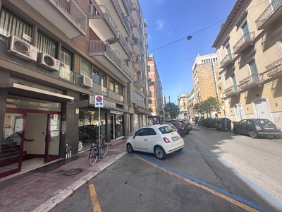 Appartamento in vendita in Bari, Italia