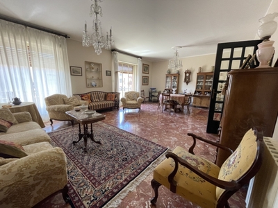 Appartamento in Via Giacomo Leopardi, Palermo, 179 m², 6° piano