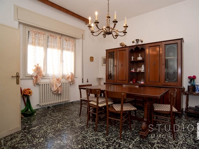 Appartamento indipendente in vendita a Pistoia Candeglia
