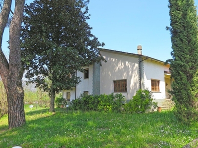 Casa indipendente in vendita 4 Stanze da letto a Villafranca In Lunigiana