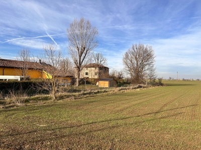 Casa indipendente in vendita a Parma