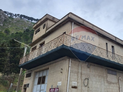Casa indipendente in Via Piana Degli albanesi, San Giuseppe Jato