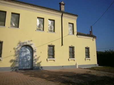 Casa singola in buone condizioni con garage