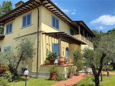 Casa singola in buono stato di 340 mq.