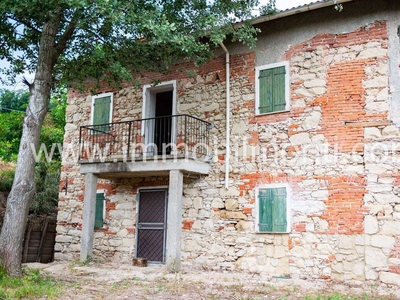 Casolare in vendita 4 Stanze da letto a Orsara Bormida