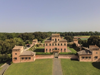Castello di 6000 mq in vendita - Roma, Italia