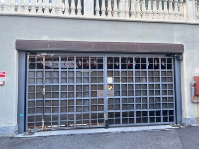 Garage / posto auto in vendita a Imperia Porto Maurizio Periferia