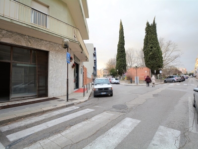 Immobile commerciale in Vendita a Matera, zona Centro storico, 110'000€, 32 m²
