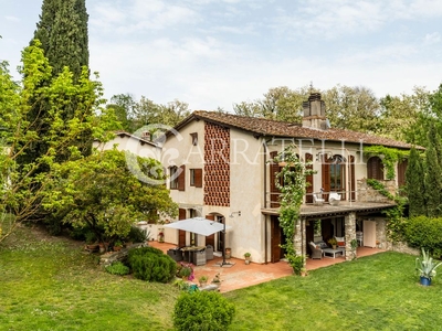 Lussuoso casale in vendita Barberino di Mugello, Toscana