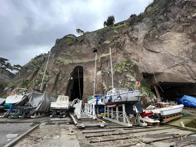 Magazzino in vendita a Piano Di Sorrento