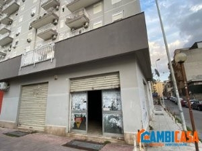 Negozio in Vendita a Palermo, 80'000€, 170 m²