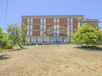Palazzo in vendita a San Giovanni La Punta
