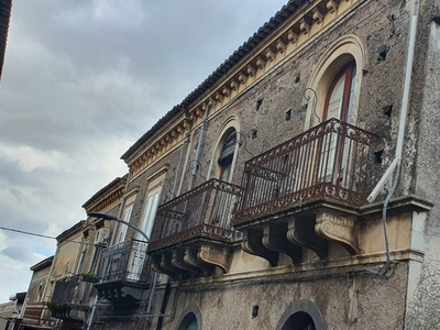 Palazzo in vendita a Sant'Alfio