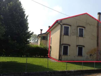 Porzione di casa in Via Cime, Camposampiero, 6 locali, 1 bagno, 133 m²