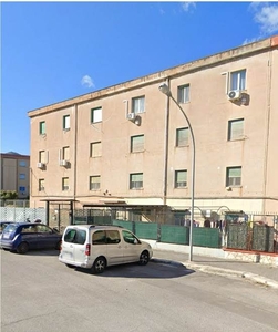 Quadrilocale in Largo Casteltermini 5 in zona Borgo Nuovo a Palermo